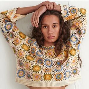 Gorgeous grandma knit sweater!!